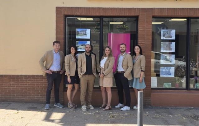 l'équipe de l'agence Oustal